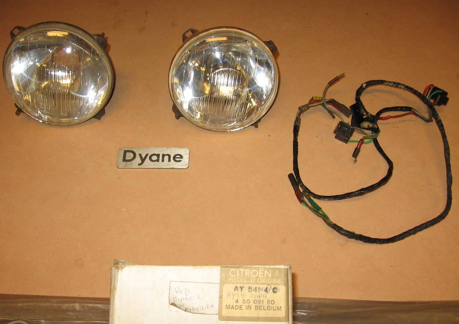 OD0621 Koplampreflector voor Dyane/Mehari (1ste model). Origineel en gebruikt. Staat: gaaf